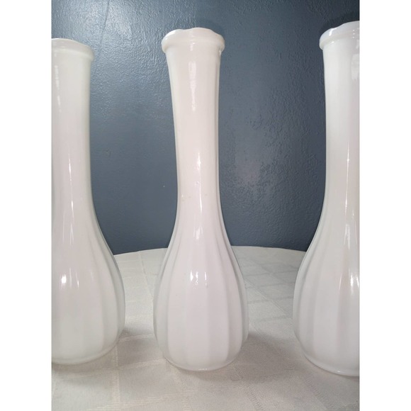 Milk glass tall bud vases (set of 3) - Picture 2 of 5